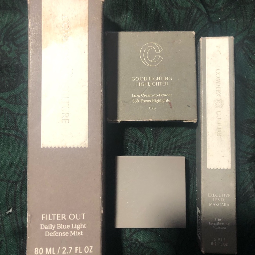 Complex Culture Beauty Set with Gray Packaging